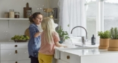 Klasyczna i innowacyjna bateria czyli co jest modne przy zlewach?