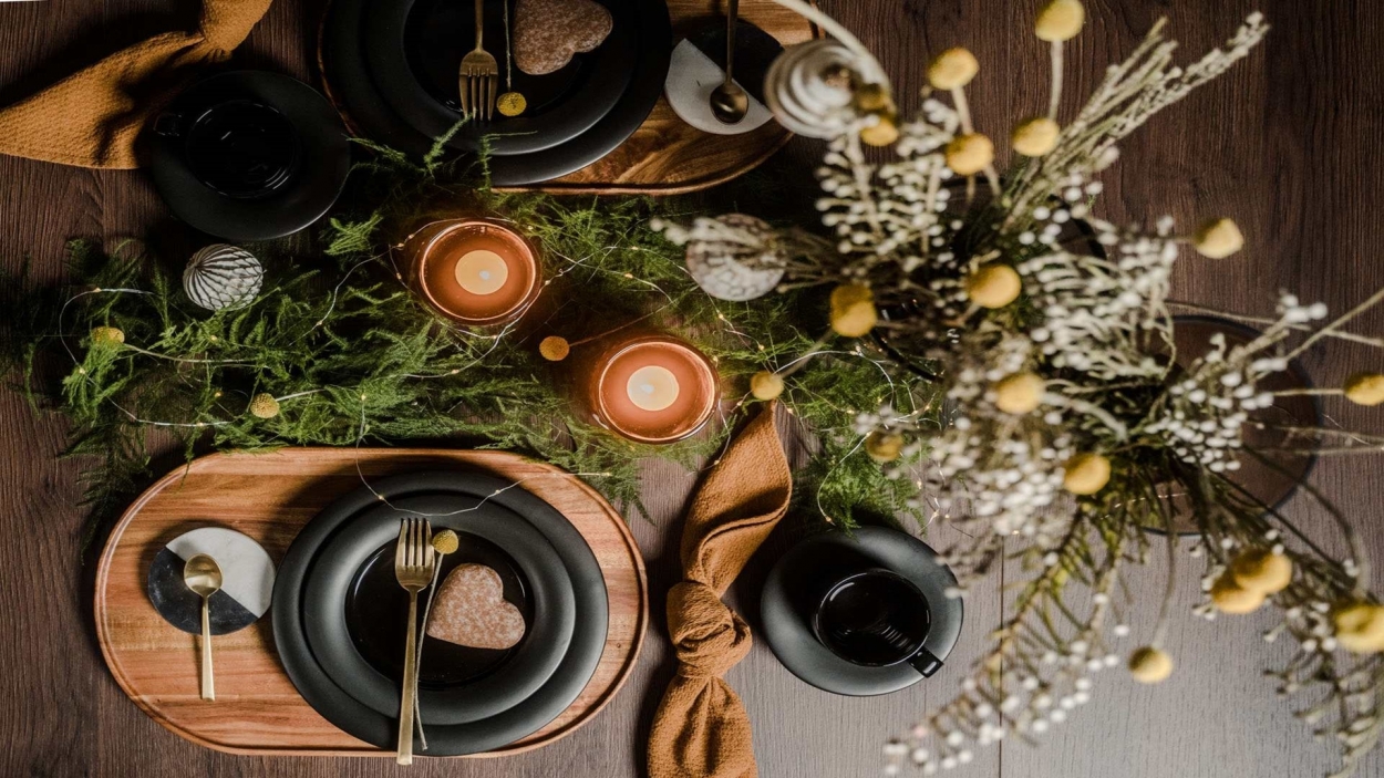 Główny bohater kolacji wigilijnej – świąteczny stół